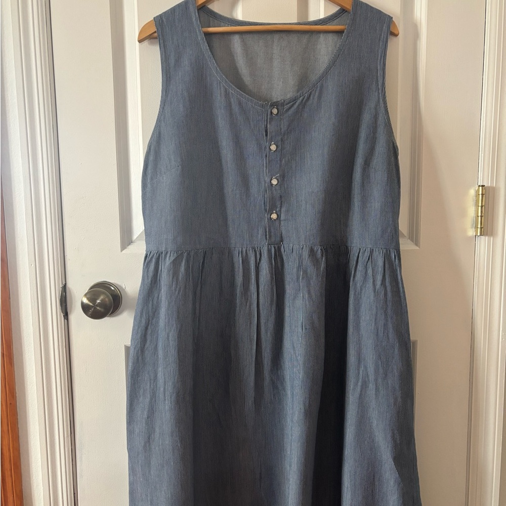 Sleeveless Hope Dress in Cotton pinstripe